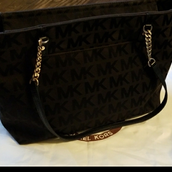 Authentic Michael Kors Purse - Picture 3 of 7